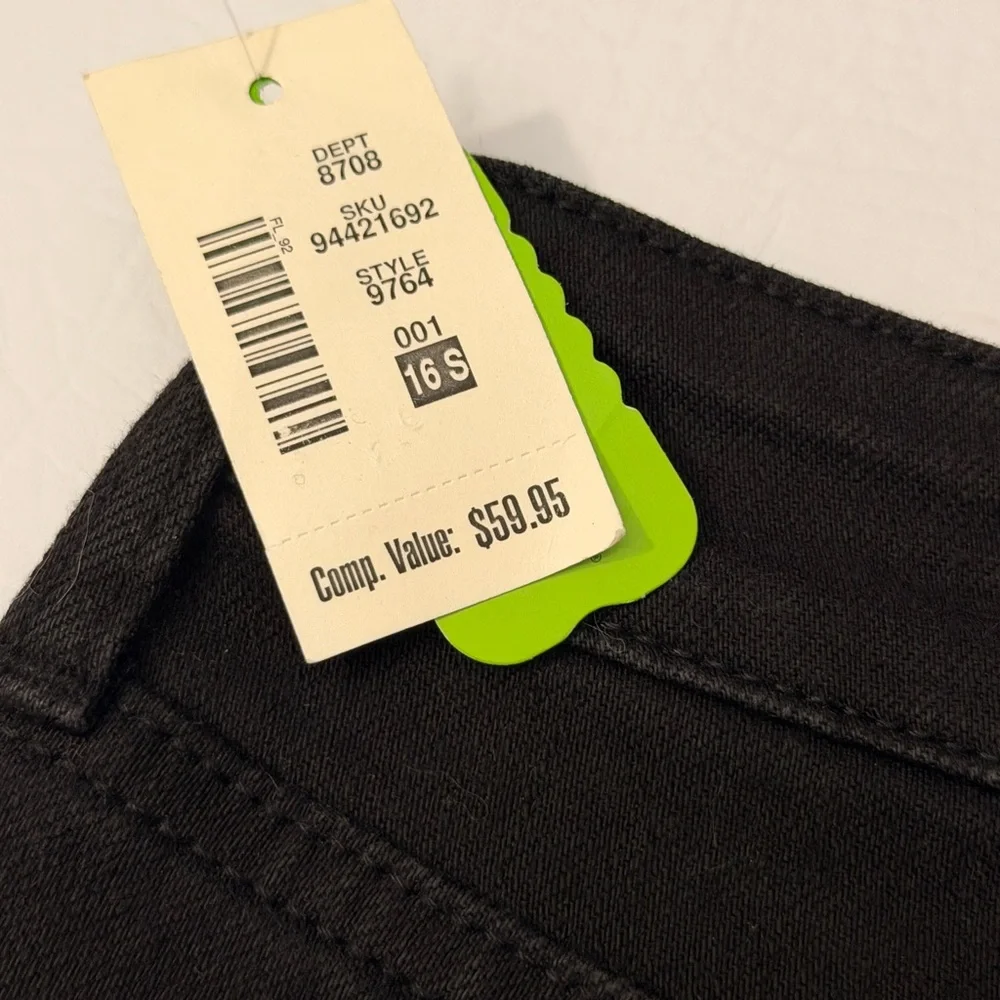 Aeropostale Woman’s‎ Mid Rise Boot Black Jeans Size 16s